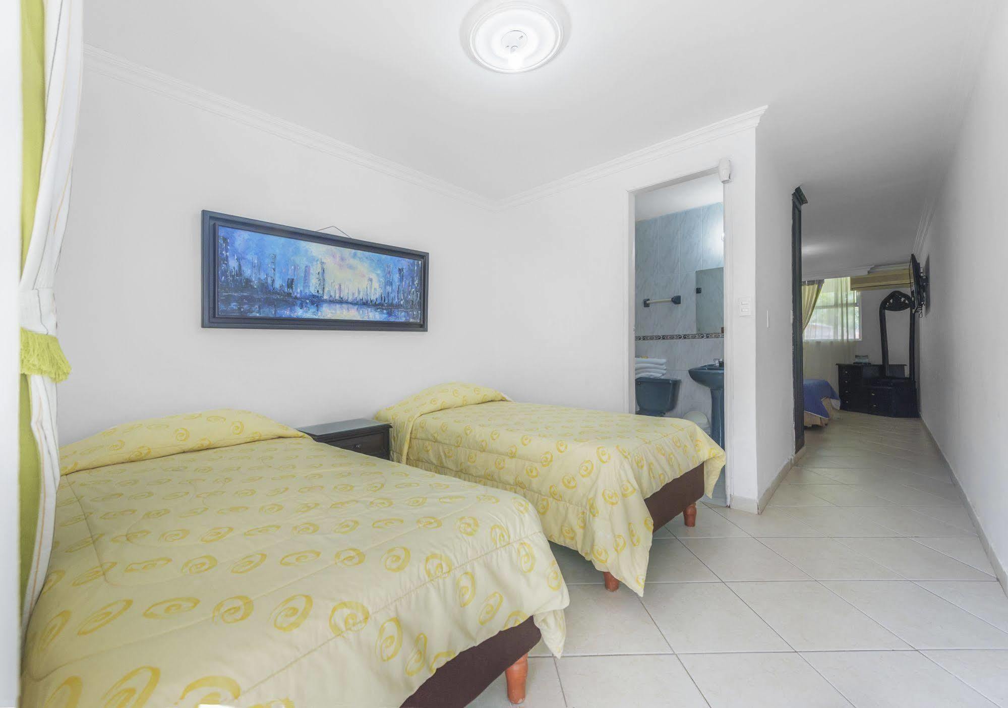 Santa Barbara Hotel Country Villavicencio Exterior photo