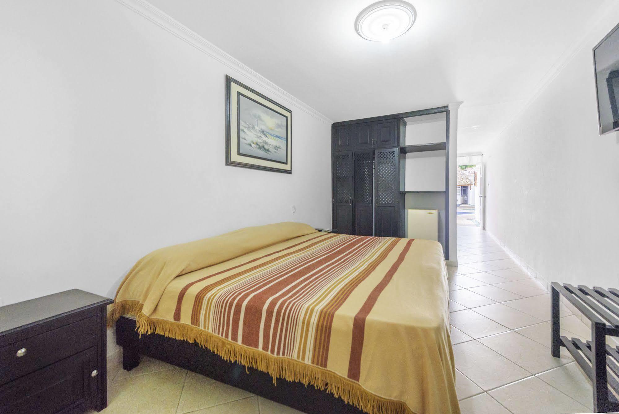 Santa Barbara Hotel Country Villavicencio Exterior photo