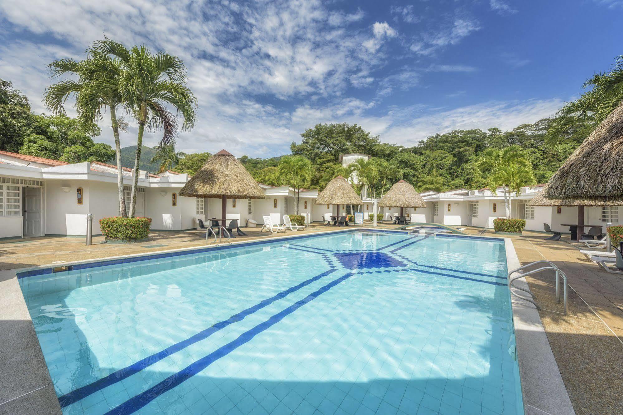 Santa Barbara Hotel Country Villavicencio Exterior photo